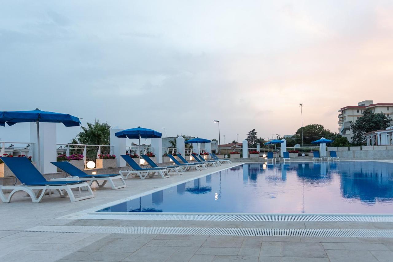 Club Azzurro Hotel & Resort بورتو سيساريو المظهر الخارجي الصورة