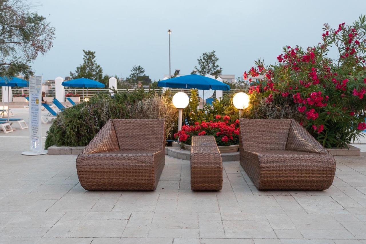 Club Azzurro Hotel & Resort بورتو سيساريو المظهر الخارجي الصورة