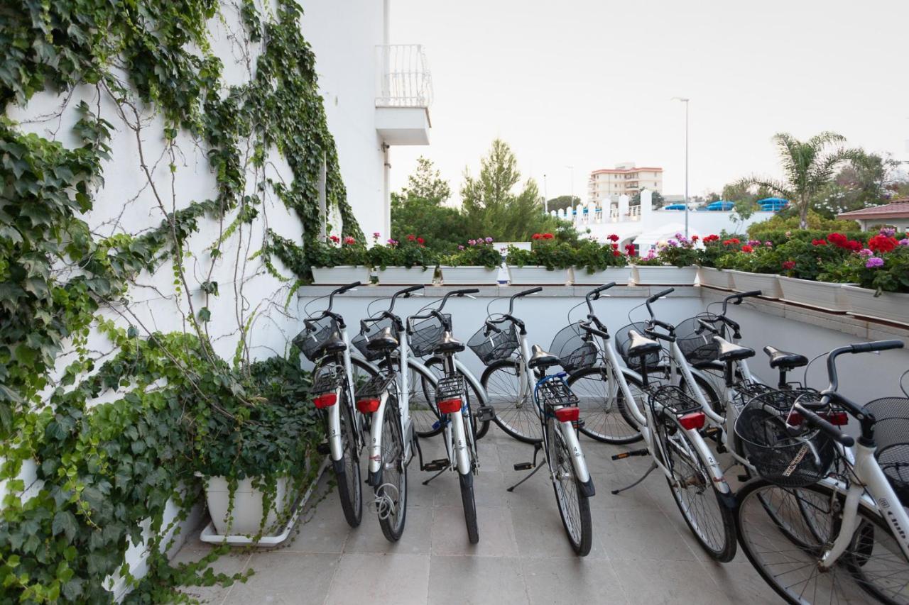Club Azzurro Hotel & Resort بورتو سيساريو المظهر الخارجي الصورة