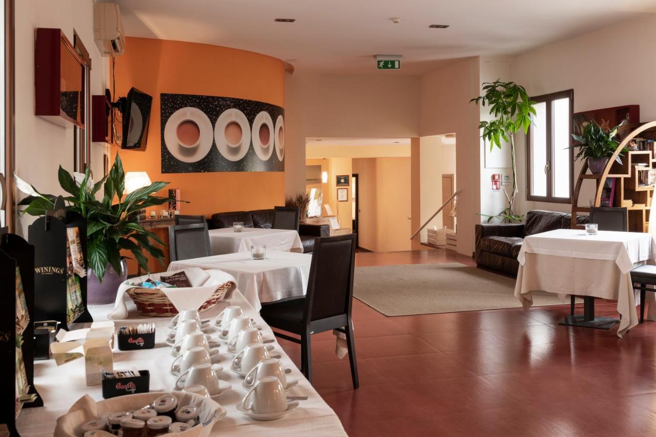 Club Azzurro Hotel & Resort بورتو سيساريو المظهر الخارجي الصورة