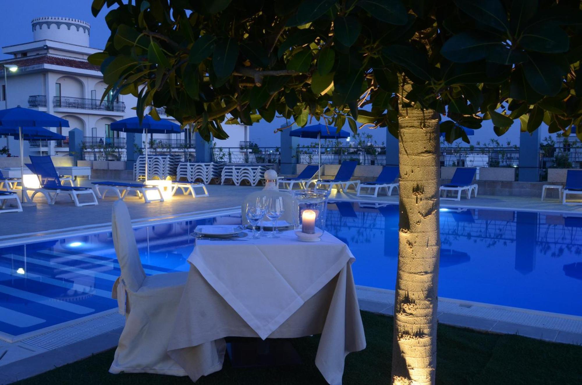 Club Azzurro Hotel & Resort بورتو سيساريو المظهر الخارجي الصورة